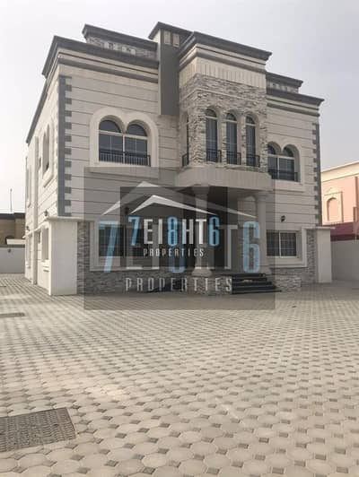 Outstanding quality: 5 b/r independent villa with maids room and stunning landscaped garden Outstanding quality: 5 b/r independent villa with maids room and stunning landscaped garden