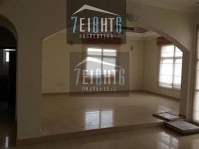 Private swimming pool: 4 b/r high quality private large villa Private swimming pool: 4 b/r high quality private large villa