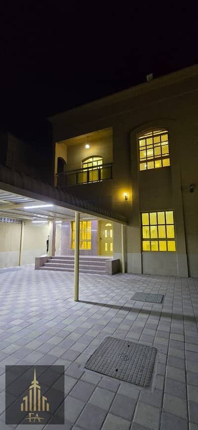 5 BEDROOM VILLA AVIALBLE IN MOWAHIAT 03