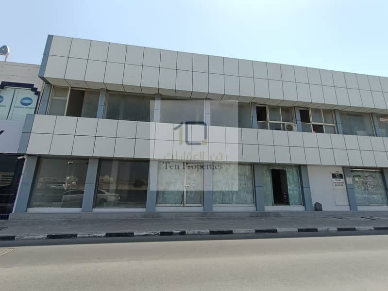 Spacious Showroom in Salah-Eddin Street / Strategic Location Spacious Showroom in Salah-Eddin Street / Strategic Location