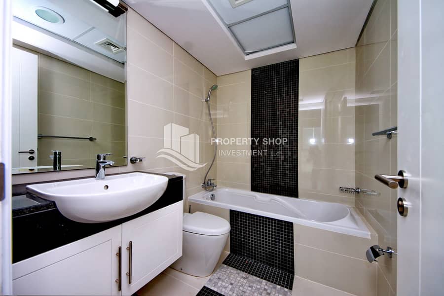 7 2-bedroom-apartment-al-reem-island-najmat-abu-dhabi-marina-bay-bathroom. JPG