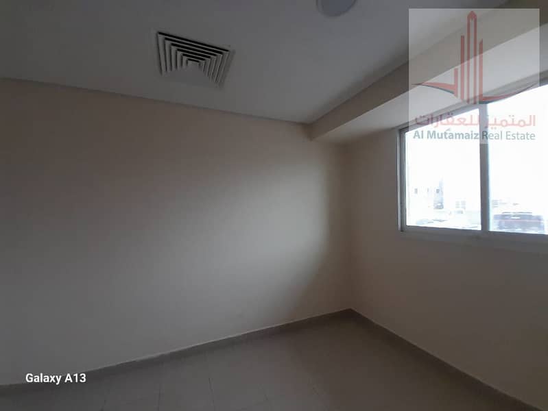 5 739e9c26-1cb8-4ad5-b3cb-e1d8fce66afe. jpg