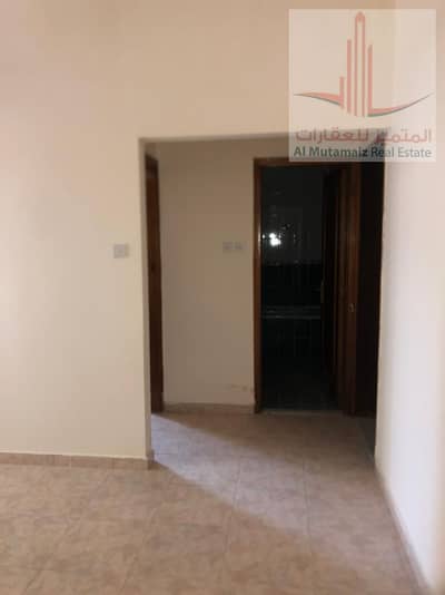 11 Bedroom Building for Sale in Al Rumaila, Ajman - Residential investment building for sale in Rumaila 1. Close to the Corniche. Excellent price