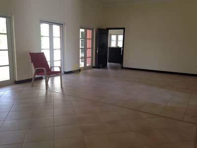 Well Maintained | 4 Plus Maid | Big Plot Well Maintained | 4 Plus Maid | Big Plot