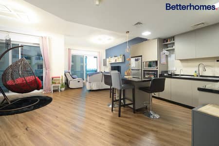 2 BR with balcony I Lake view I VOT I Corner unit