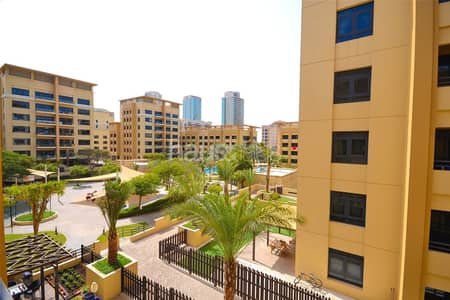 Pool View | Well maintained | End of June Pool View | Well maintained | End of June