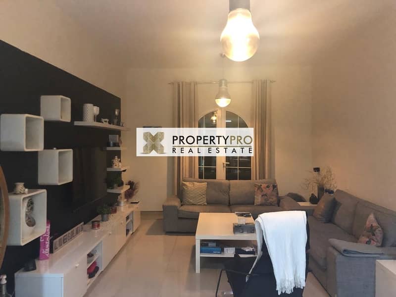 A spacious apartment in Green Park JVT A spacious apartment in Green Park JVT