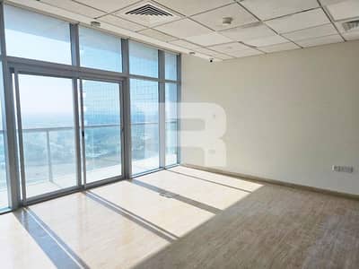 Office for Rent in Jumeirah Lake Towers (JLT), Dubai - Fitted Office l Attached Washroom | Lake View