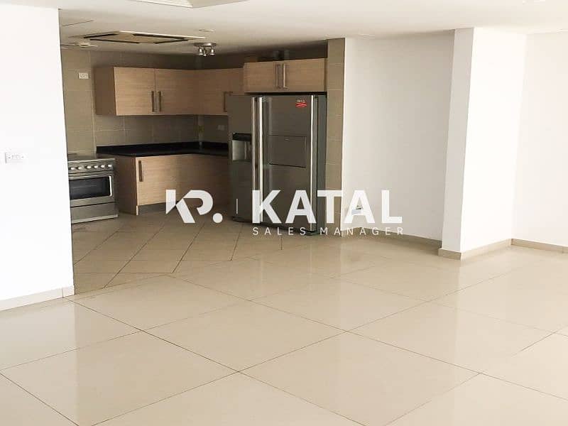 10 Apartment for sale in Al Reem Island, RAK Tower, Reem Mall, Al Reem Island 006. jpeg