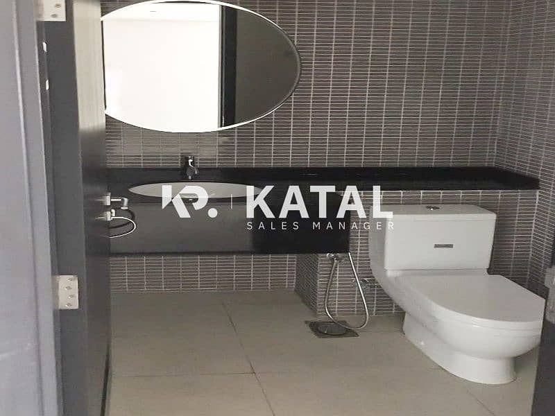 12 Apartment for sale in Al Reem Island, RAK Tower, Reem Mall, Al Reem Island 007. jpeg
