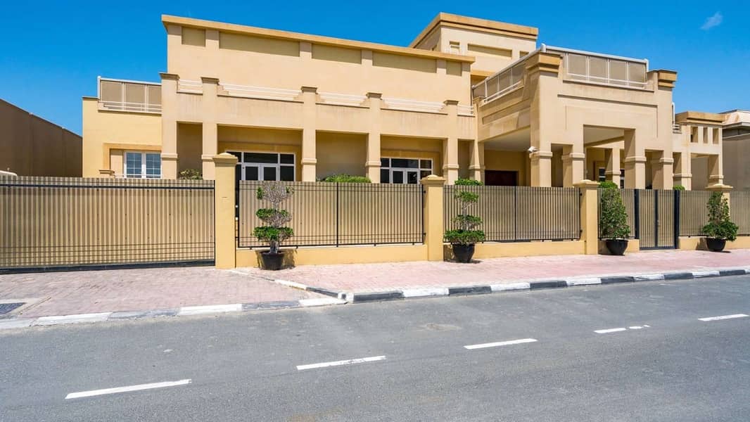 Luxury Vastu Compliant Eight-Bedroom Villa on Al Wasl Road
