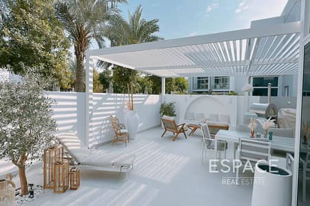 4 Bedroom Villa for Sale in Mudon, Dubai - Exclusive | Pool and Park | Upgraded
