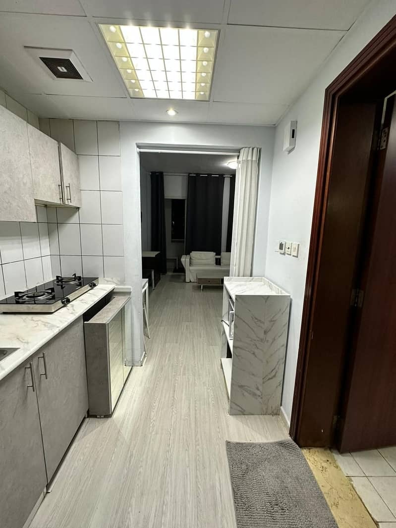 10 a3d89239-2506-4fa0-8937-93643ef42d66. jpg