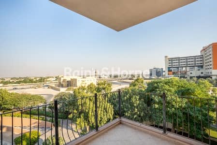 3 Bedroom Flat for Rent in Motor City, Dubai - Ready to Move In | 3 beds + Maids | Garden View