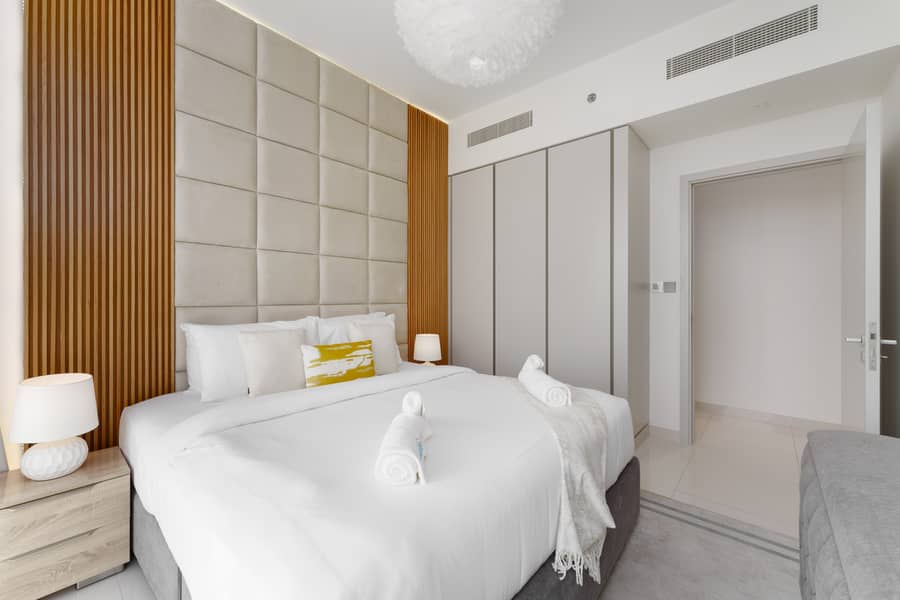 Elegant seaside living 3-bedroom Emaar Beachfront - Image 12