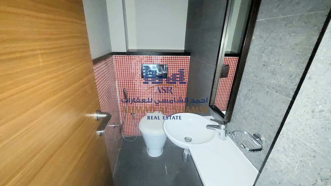 9 1000648291. jpg