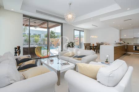 3 Cпальни Таунхаус Продажа в Яс Айленд, Абу-Даби - yas-acres-yas-island-abu-dhabi-living-area. JPG