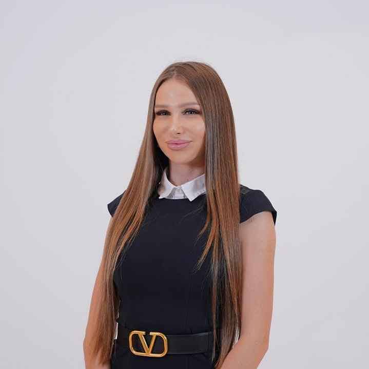 Adelina Belostecinic
