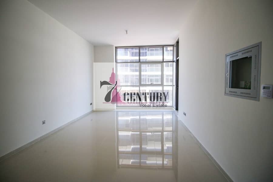 Huge brand new 1 BR for rent in Akoya