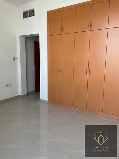 Opportunity, time, cheaper  for rent in Ajman, Al-Rashidia area   Al-Rashidia Towers  two rooms and a hall  three bathrooms, three balconies