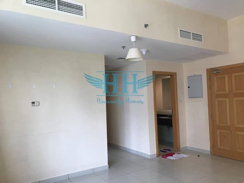 Fantastic 1 BR  in Armada Tower JLT I Near to Marina Mall