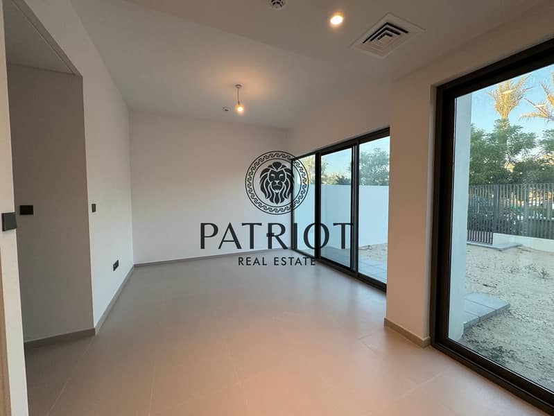 3 Sun 3BR SR TH - photo 2. jpg