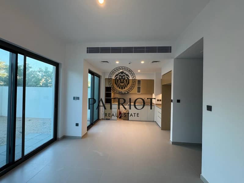 4 Sun 3BR SR TH - photo 3. jpg