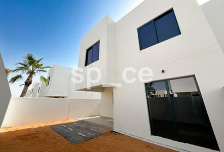3 Bedroom Villa for Rent in Yas Island, Abu Dhabi - Modern 3BR+M Villa | Mid Unit | Great Amenities