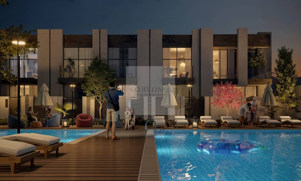 10 CGi-Pool-Night copy. jpg