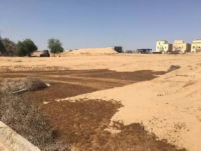 ارض مساحه كبيره جدا في الحوشي للبيع . ارض مساحه كبيره جدا في الحوشي للبيع .