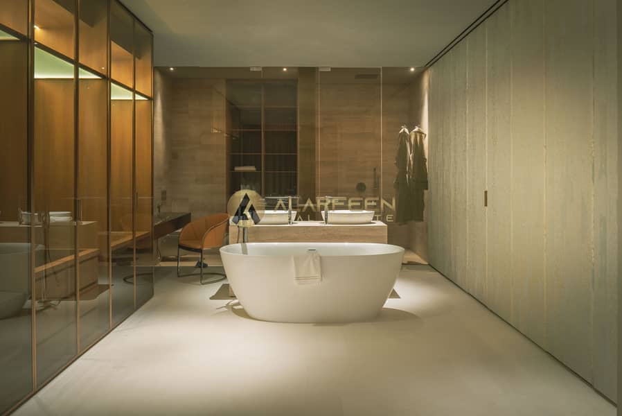 21 Portofino Family Hotel Bathroom lights on. jpg