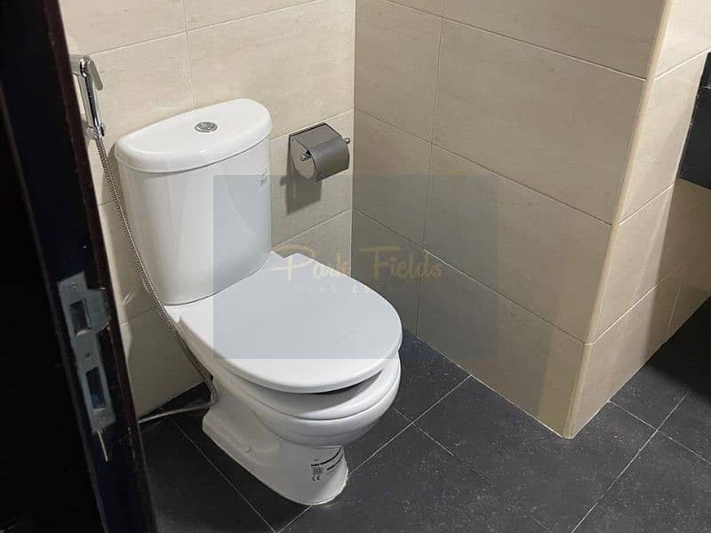 9 Bathroom1. jpg