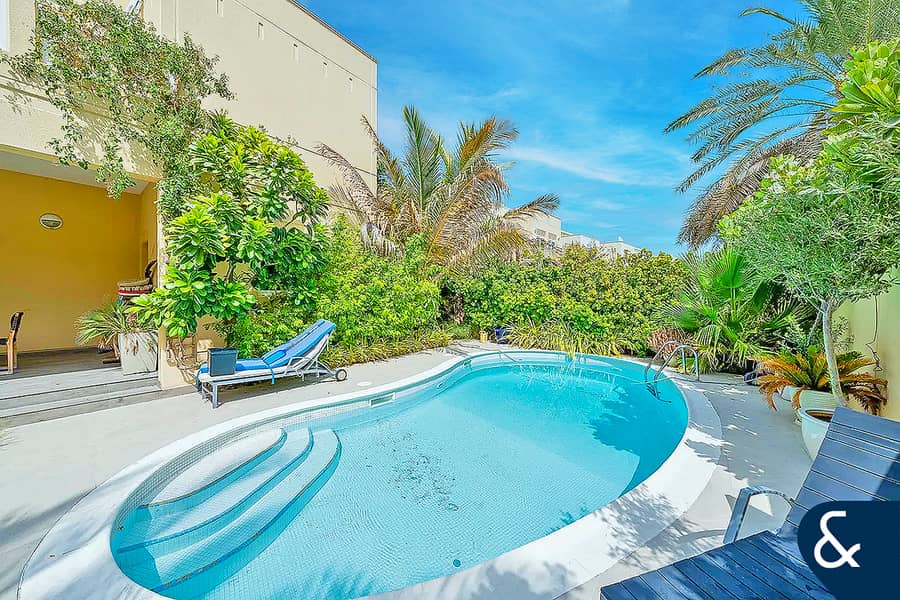 4 Bed | Private Pool | Upgraded | Type 14