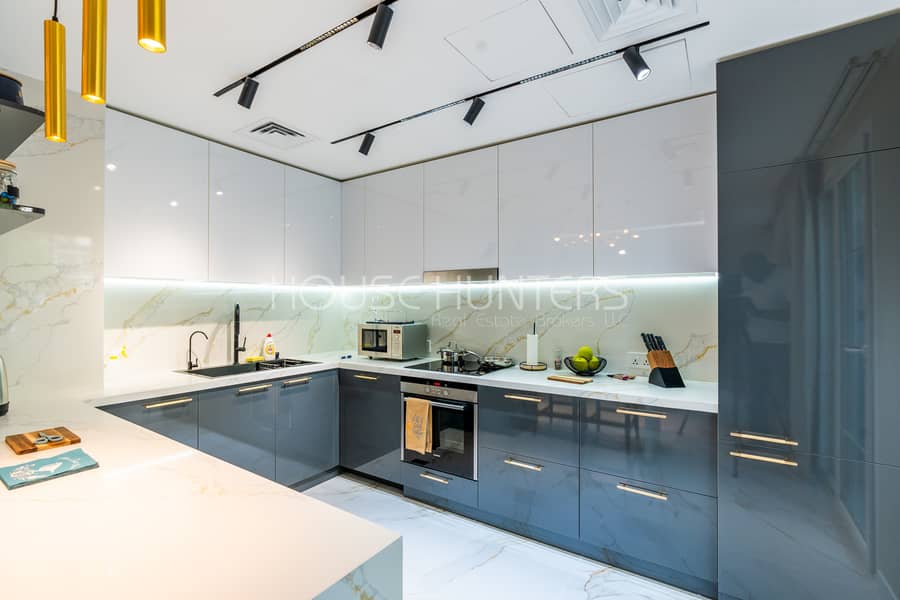 Fully Renovated | Smart home |Two Bedrooms + study Fully Renovated | Smart home |Two Bedrooms + study