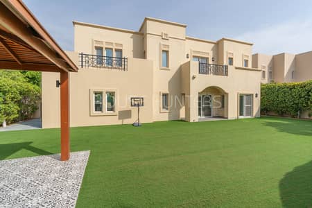 6 Bedroom Villa for Rent in Arabian Ranches, Dubai - Opposite Pool and Park | Vacant | Immaculate