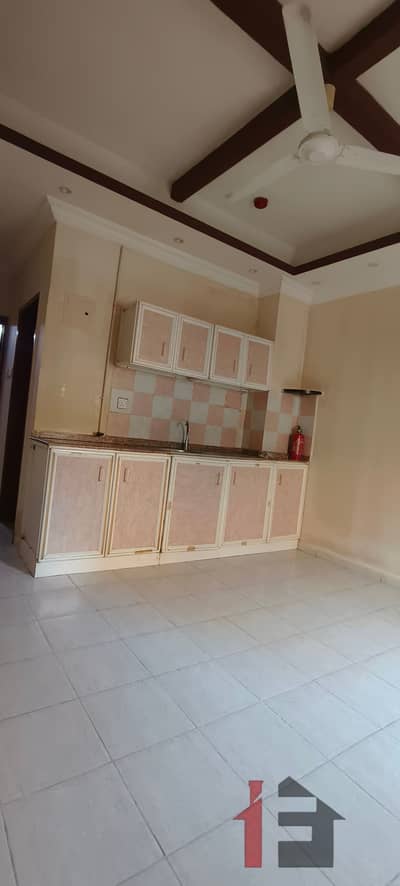 READY TO MOVE STUDIO WINDOW AC CENTRAL GAS & PARKING FREE&JUST IN 12K*