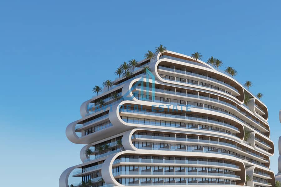 10 CLOSE BUILDING 01. jpg