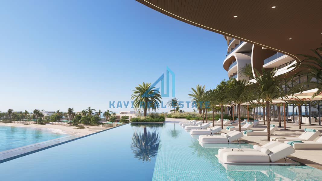 29 VIEW10-HOTEL POOL-DAYSHOT. jpg