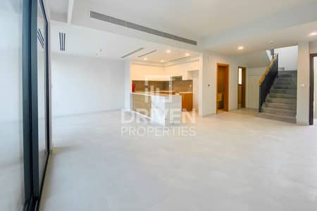 3 Bedroom Townhouse for Rent in Dubailand, Dubai - Park Facing | Brand New Spacious | Single Row