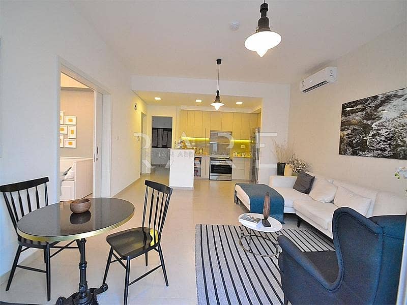 10 4  Bedroom + Maids Very Close to Pool and Park ( Corner Unit )