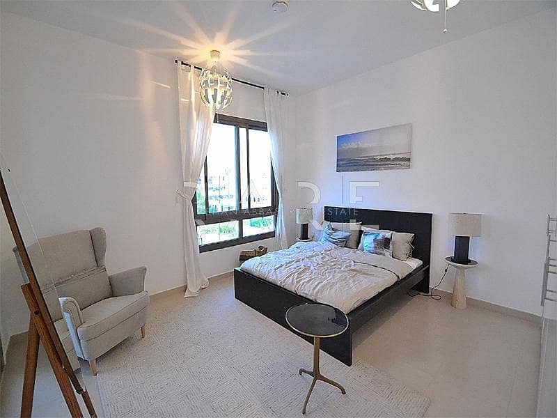 14 4  Bedroom + Maids Very Close to Pool and Park ( Corner Unit )