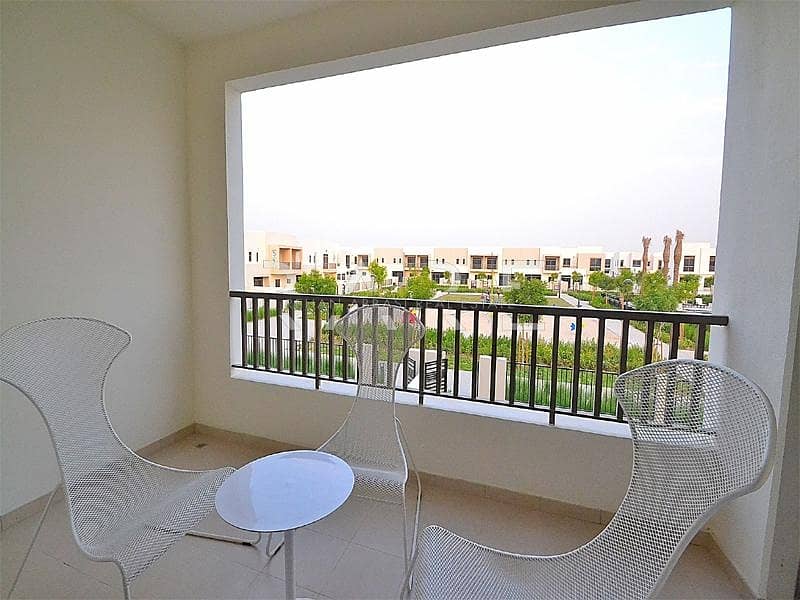 20 4  Bedroom + Maids Very Close to Pool and Park ( Corner Unit )