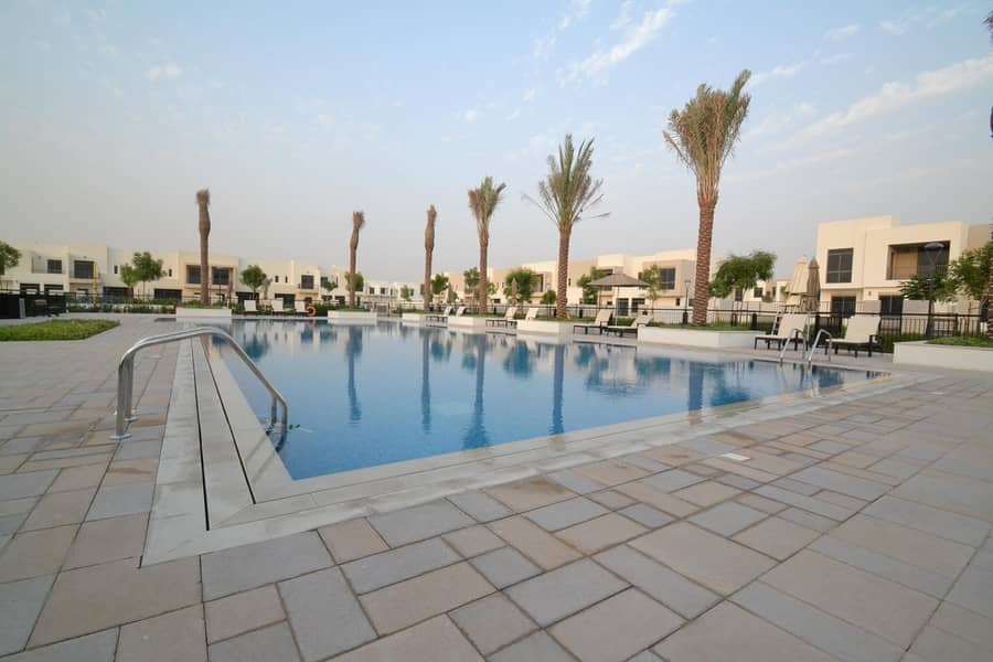29 4  Bedroom + Maids Very Close to Pool and Park ( Corner Unit )