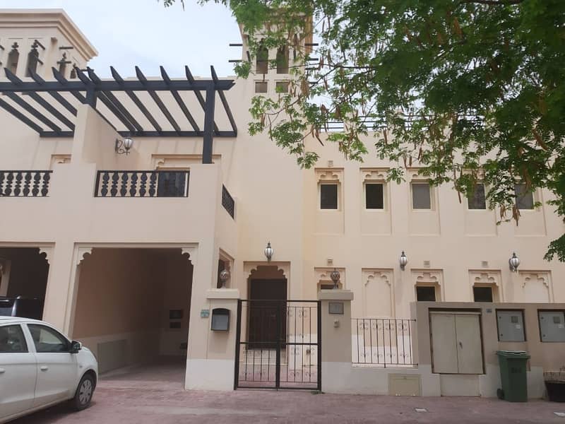 Таунхаус в Аль Хамра Вилладж，Деревня Аль Хамра Тип C Виллы, 3 cпальни, 995000 AED - 4074549
