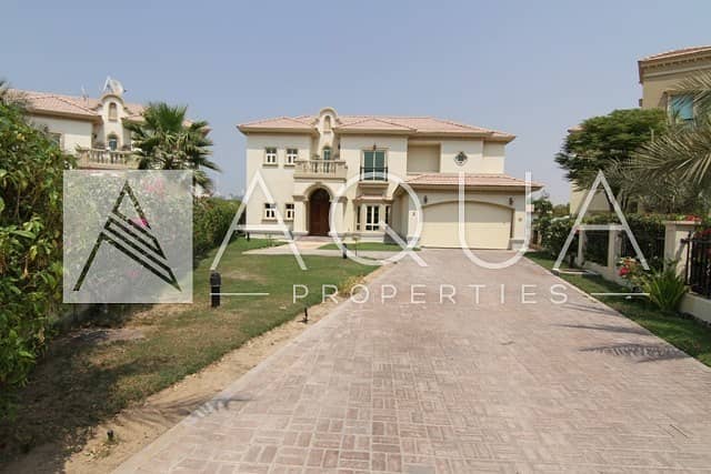 Charming 4 Bed Villa Pool with lake view