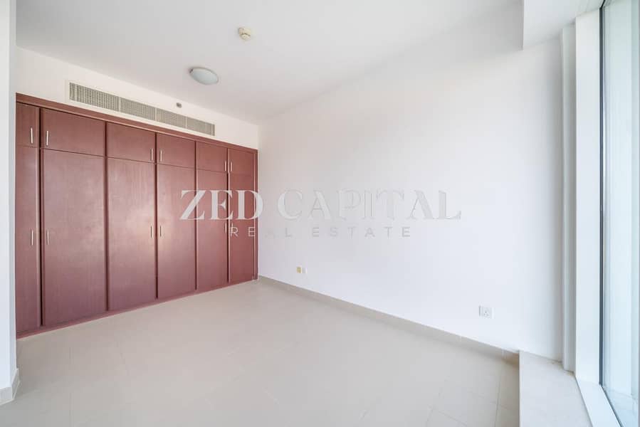 Huge Layout | Excellent Amenities | Resale Unit Huge Layout | Excellent Amenities | Resale Unit