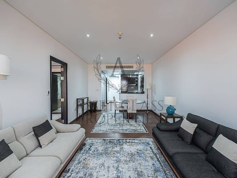 4 living area 2. jpg