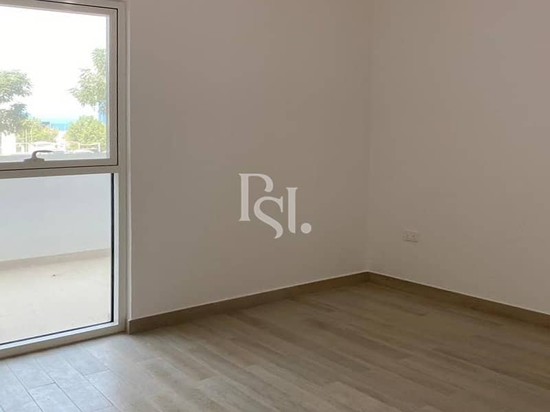 7 water-edge-yas-island-abu-dhabi-bedroom (2). JPG