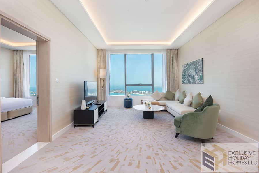 10 Living Room. jpg