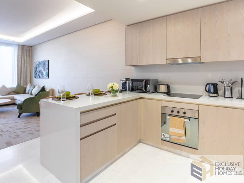 30 Kitchen  -  IMG_0567-HDR-. jpg